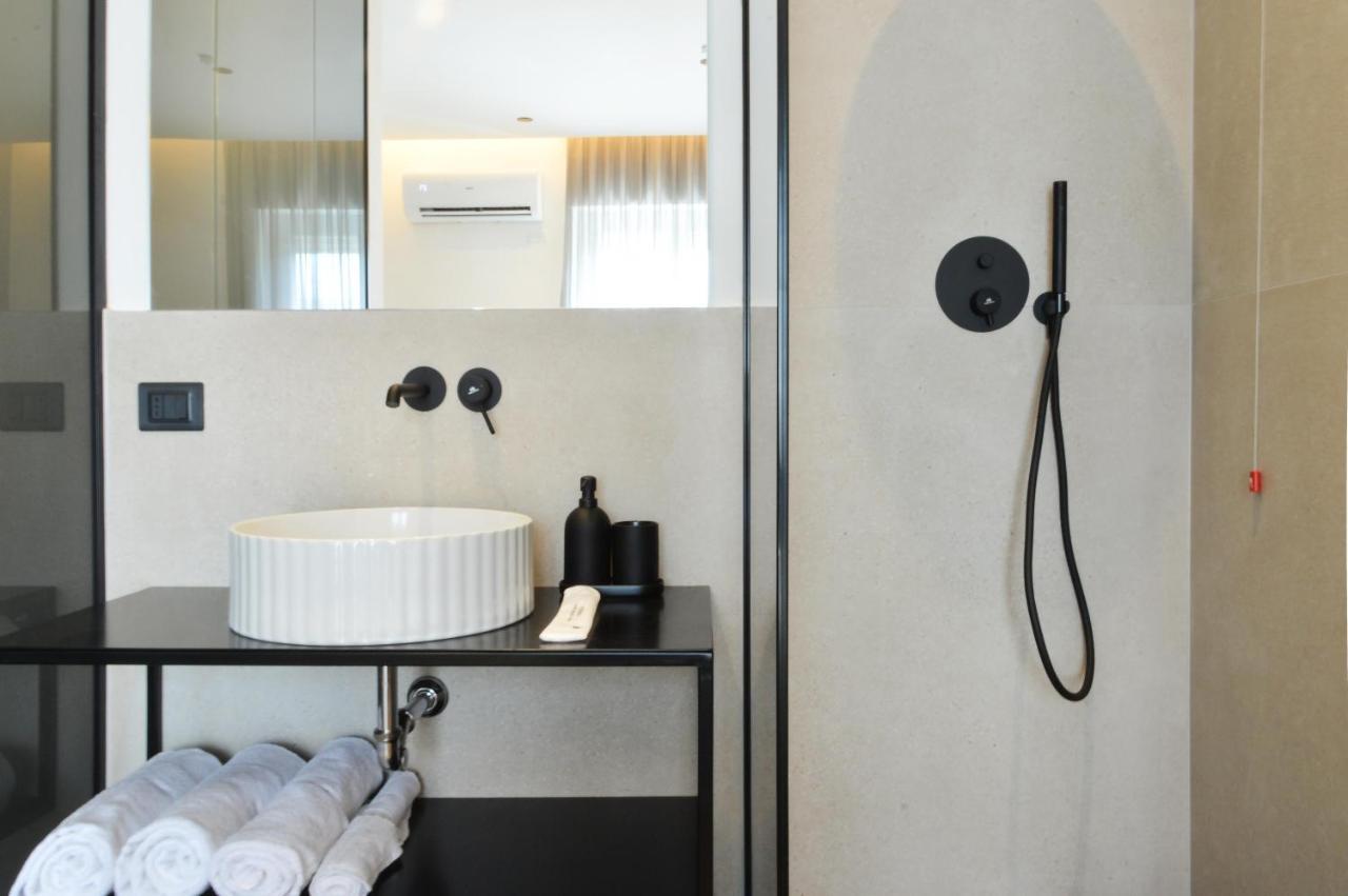 Adriatic Luxury Suites Pescara Extérieur photo