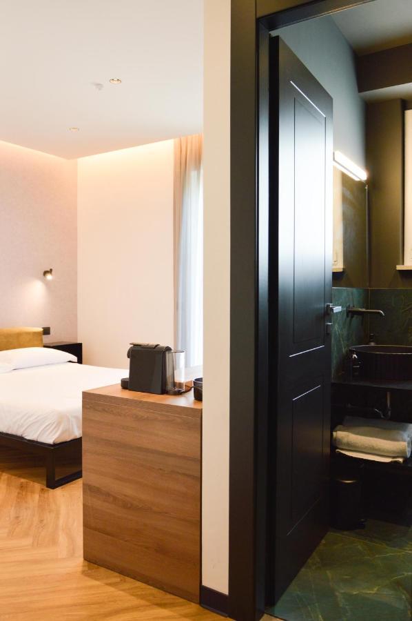 Adriatic Luxury Suites Pescara Extérieur photo